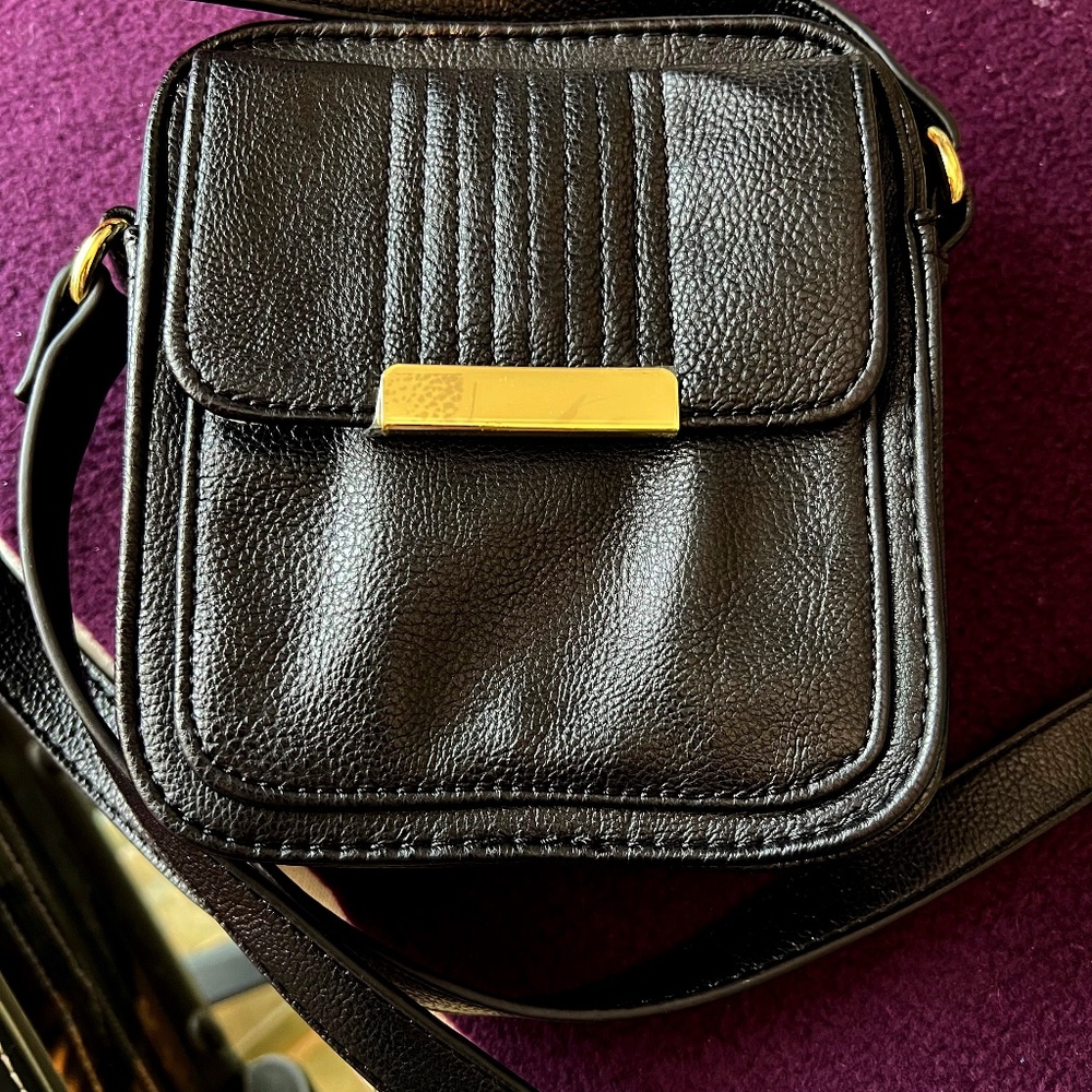 Steve Madden Black Leather Square Crossbody Purse